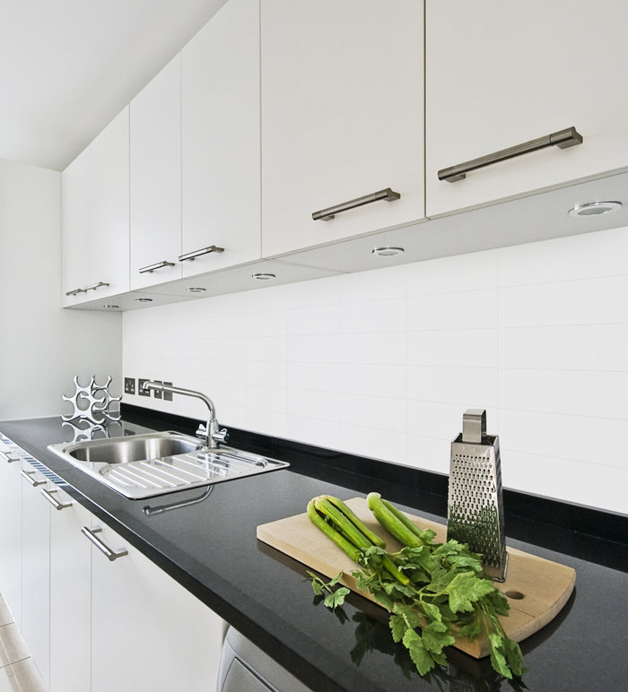 Eldhúsplata Hvít glans   - BA 120x60x0,3 cm