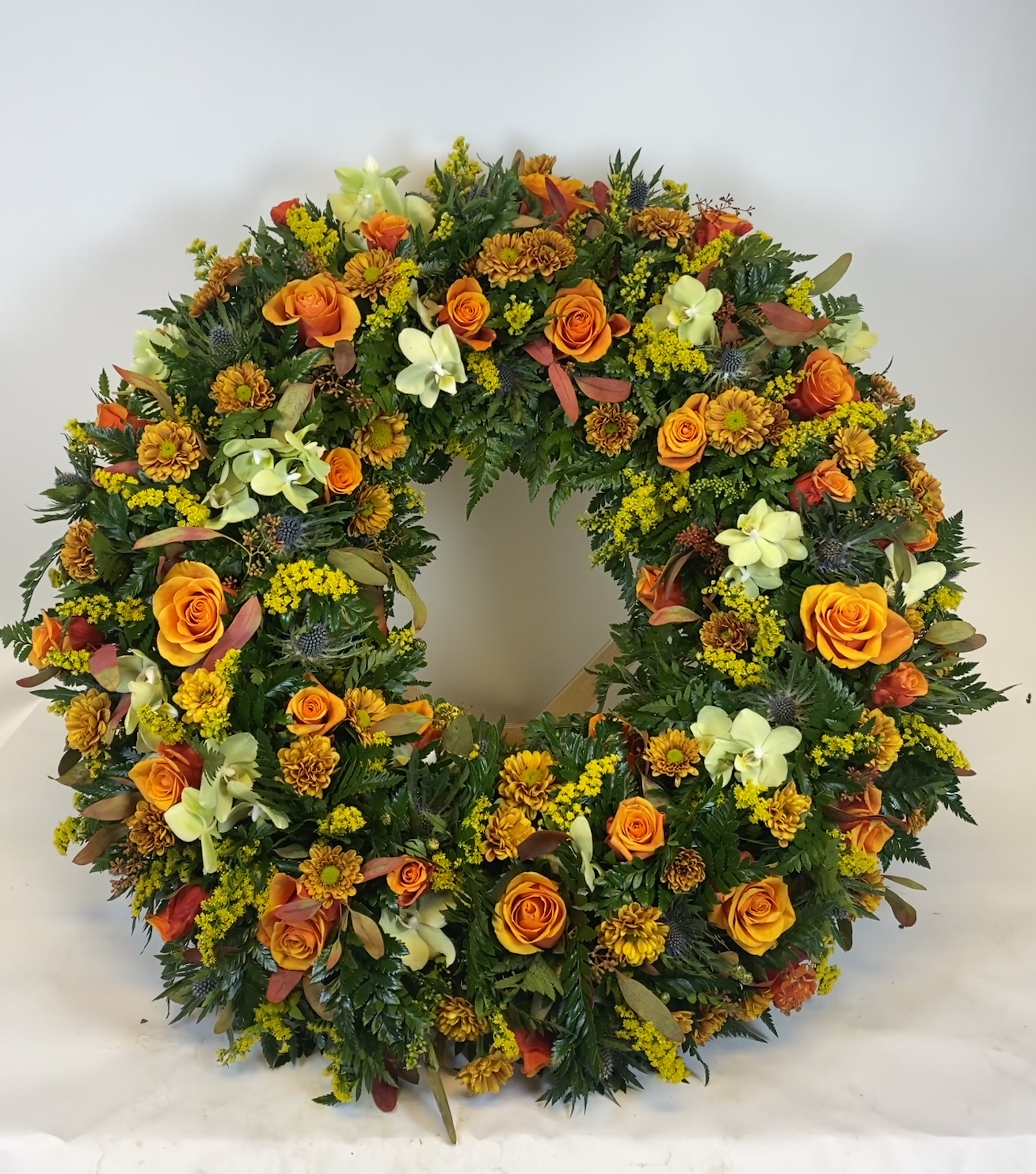 Hringskreyttur útfararkrans 60cm